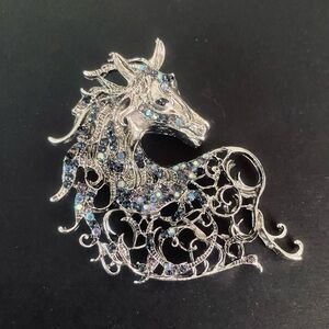 🍏50% OFF/3+...Silver Filigree Horse Sculpture Brooch/Pendant